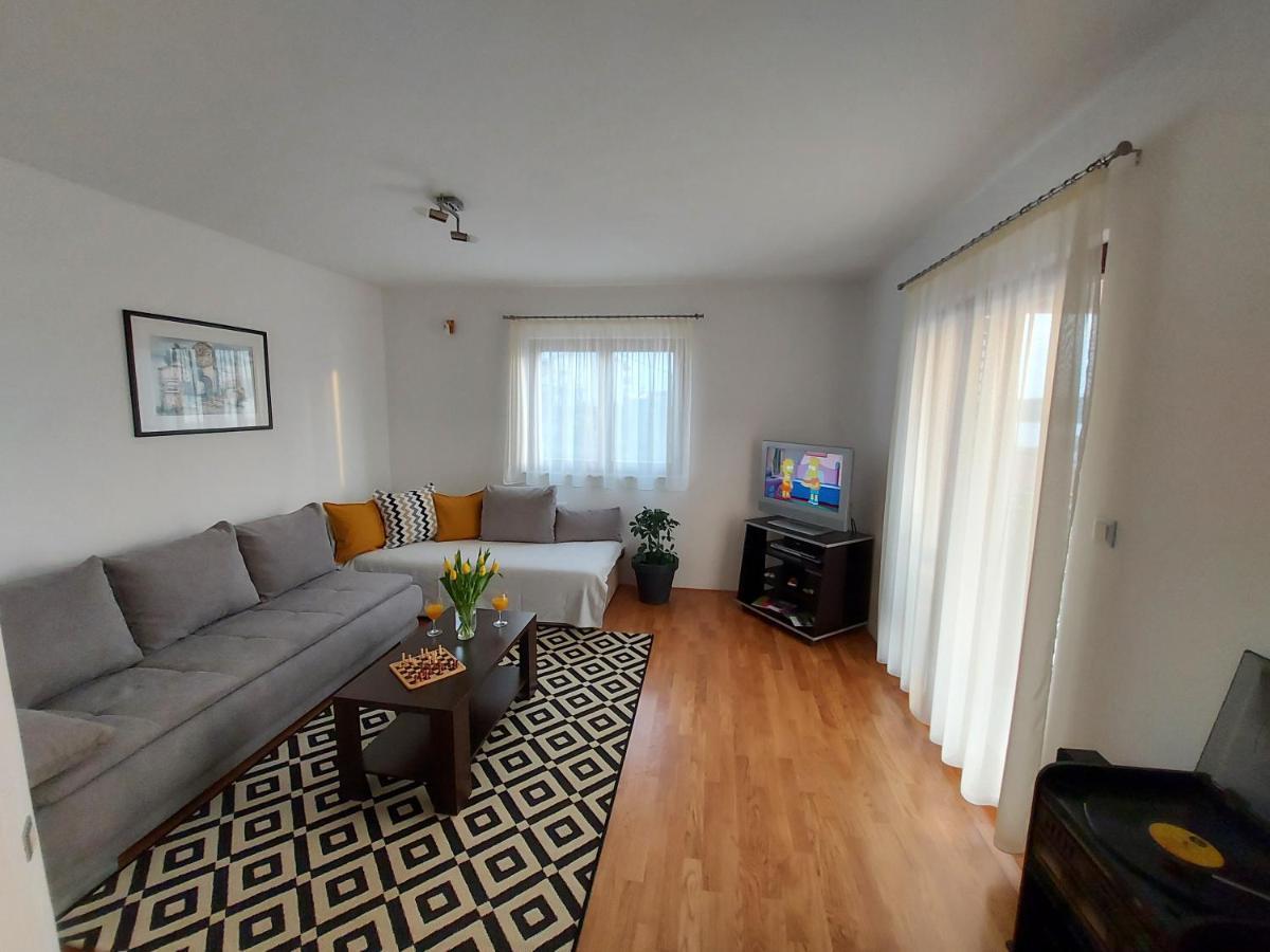 Apartments Gracia & Toni トロギール エクステリア 写真