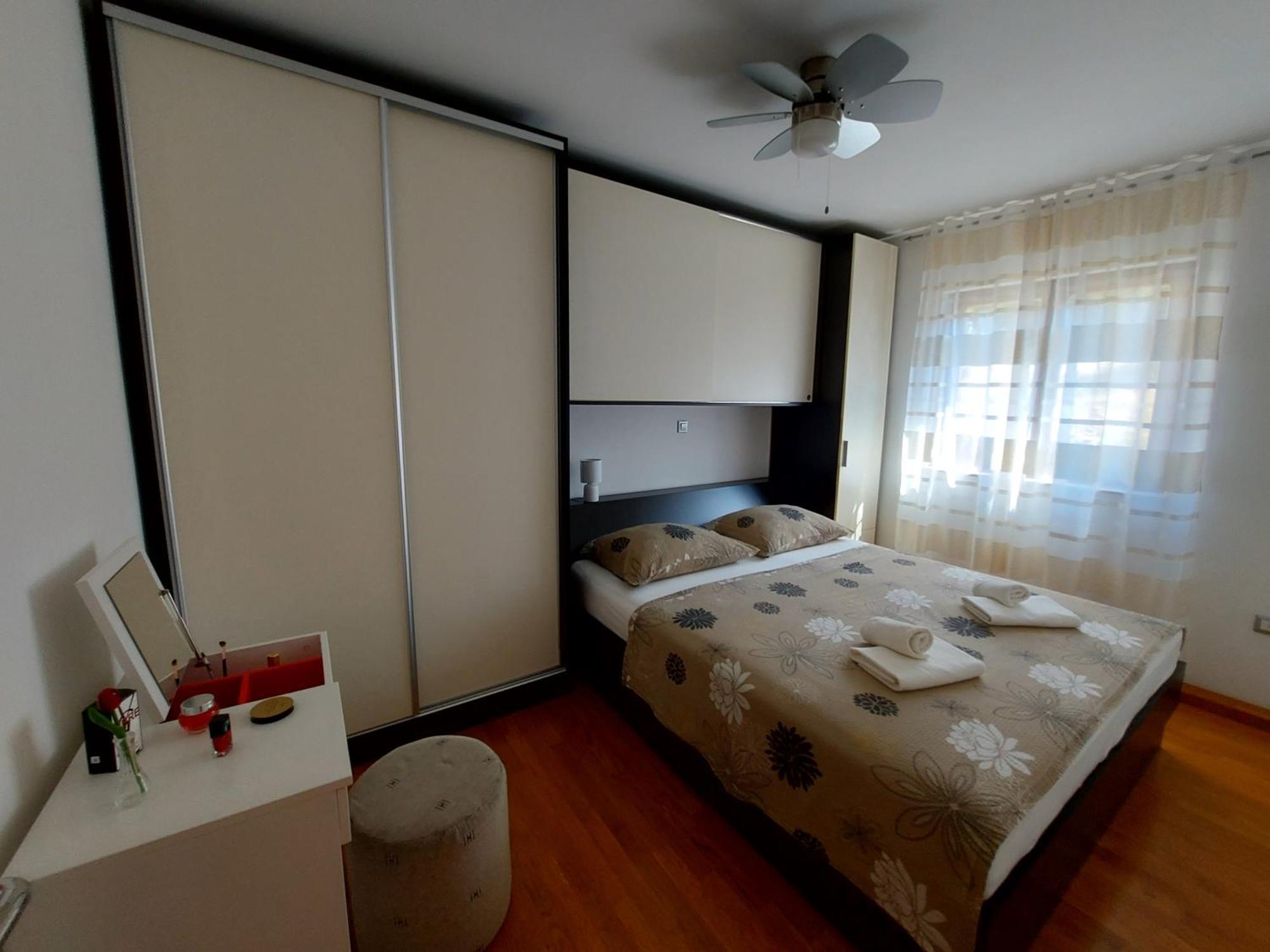 Apartments Gracia & Toni トロギール エクステリア 写真