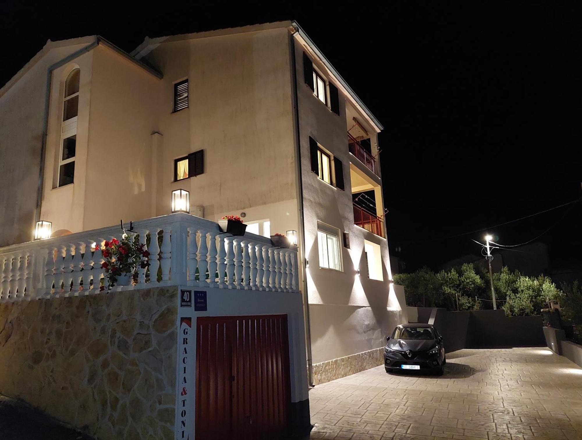Apartments Gracia & Toni トロギール エクステリア 写真
